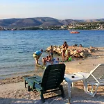 アパート By The Sea Okrug Gornji - Ciovo - 9469